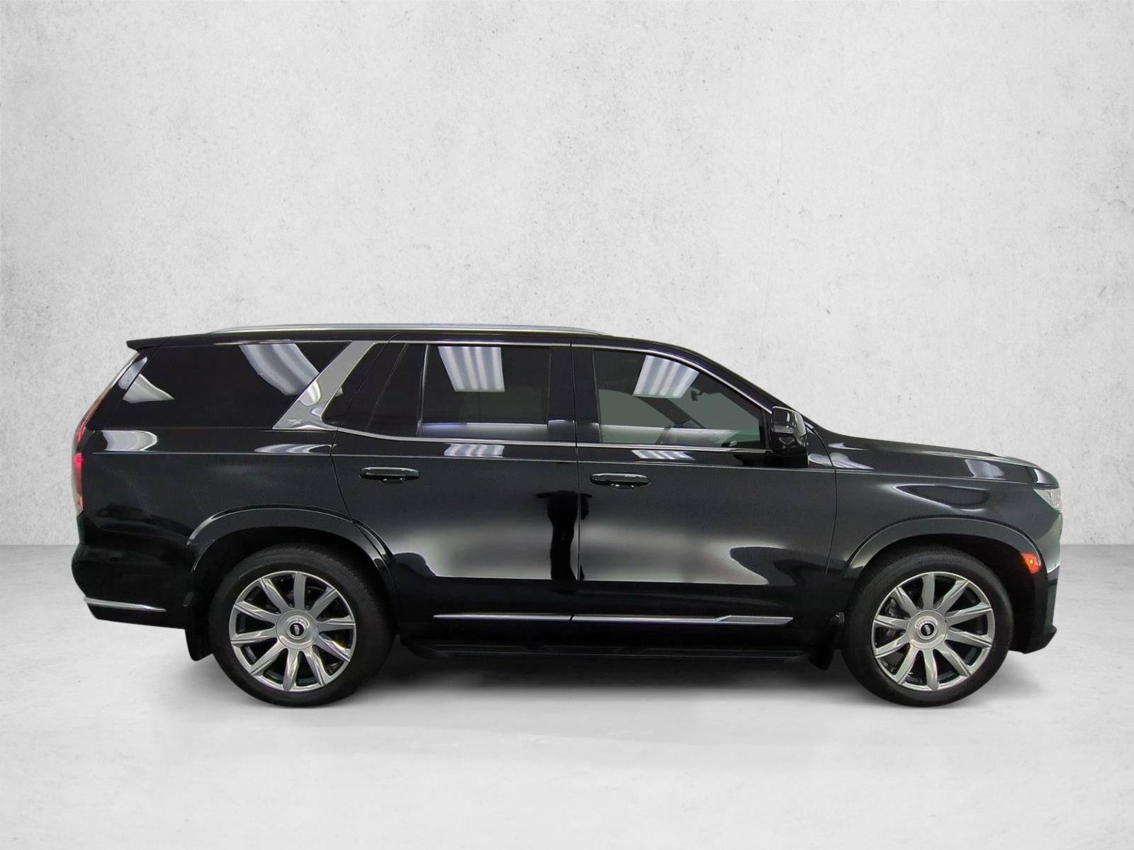 Used 2021 Cadillac Escalade Premium Luxury Platinum AWD/4WD image 4