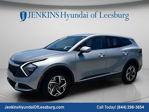 Used 2023 Kia Sportage LX FWD image 11