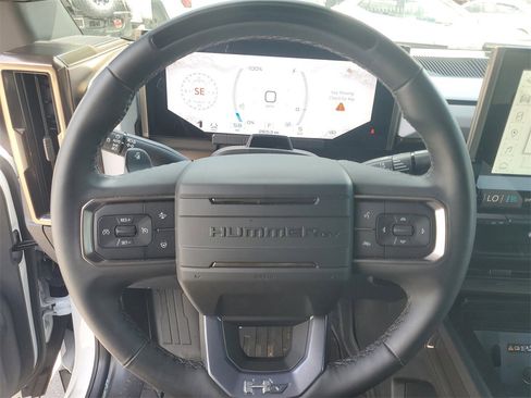 New 2025 GMC Hummer EV 3X image 27