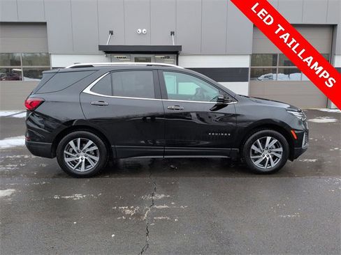 Used 2023 Chevrolet Equinox Premier image 5