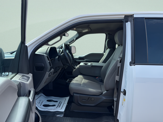 Used 2019 Ford F150 XLT w/ Equipment Group 302A Luxury AWD/4WD image 12