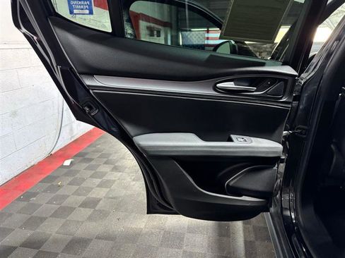 Used 2018 Alfa Romeo Stelvio Ti Sport image 10