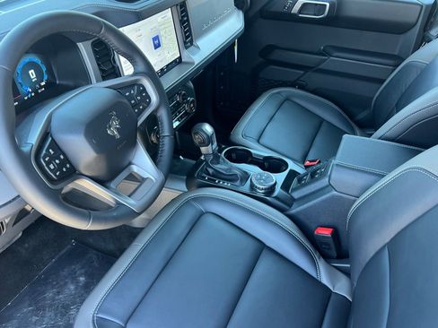 New 2026 Ford Bronco Outer Banks image 9