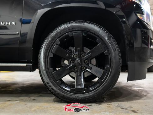 Used 2019 Chevrolet Suburban Premier w/ Premier Plus Edition image 10