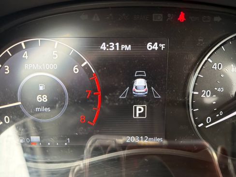 Used 2023 Nissan Kicks SV FWD image 9