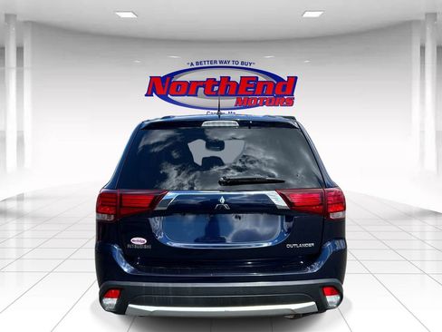 Used 2016 Mitsubishi Outlander AWD image 4