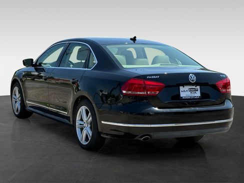 Used 2014 Volkswagen Passat TDI SE FWD image 7
