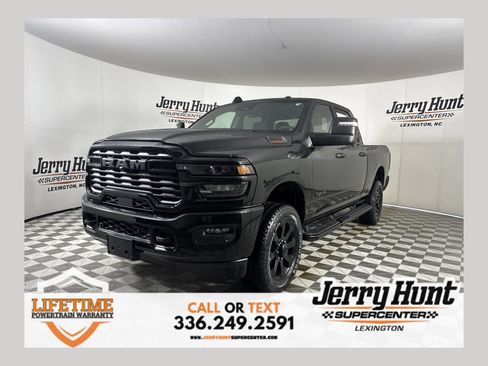 Used 2025 RAM 2500 Big Horn AWD/4WD image 1