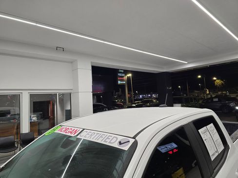 Used 2023 Chevrolet Colorado LT w/ LT Convenience Package II image 11