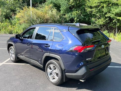 Used 2024 Toyota RAV4 XLE w/ Convenience Package AWD/4WD image 3