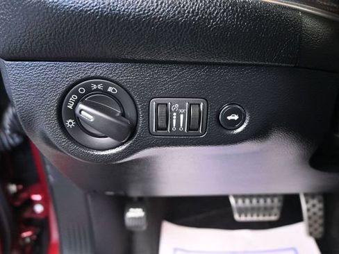 Used 2017 Dodge Challenger SRT Hellcat RWD image 16