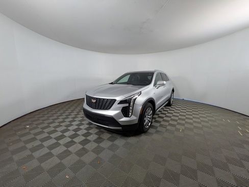 Used 2021 Cadillac XT4 Premium Luxury w/ Cold Weather Package image 30
