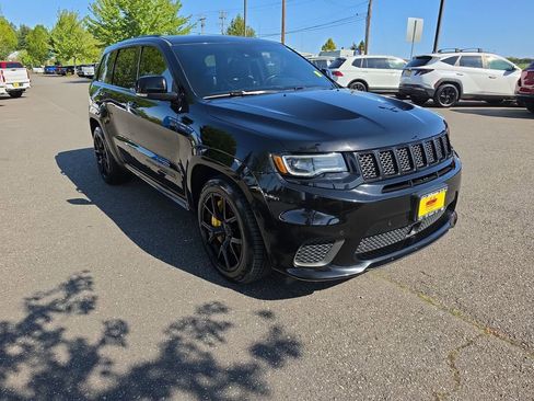 Used 2018 Jeep Grand Cherokee Trackhawk AWD/4WD image 8