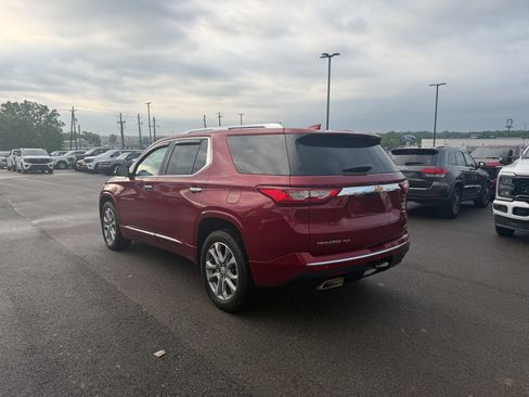 Used 2021 Chevrolet Traverse Premier w/ LPO, Floor Liner Package AWD/4WD image 2