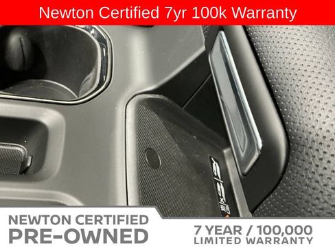 Used 2024 GMC Sierra 1500 AT4 w/ Technology Package AWD/4WD image 40