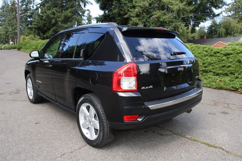 Used 2011 Jeep Compass Limited AWD/4WD image 4