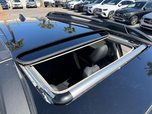 Used 2022 Subaru Outback Limited image 24