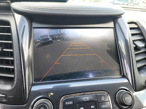 Used 2015 Chevrolet Impala LT w/ Convenience Package FWD image 10