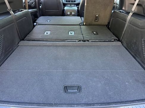 Used 2023 GMC Yukon XL AT4 w/ Technology Package AWD/4WD image 16