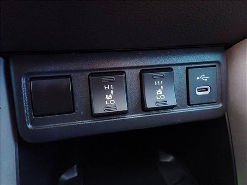 Used 2024 Toyota Corolla Cross XLE w/ Convenience Package FWD image 20