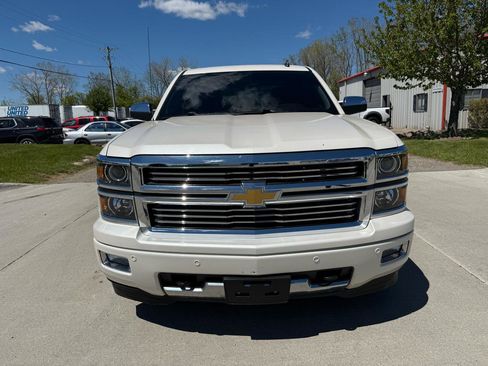 Used 2014 Chevrolet Silverado 1500 High Country w/ High Country Premium Package AWD/4WD image 2