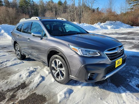 Used 2020 Subaru Outback Touring XT image 3