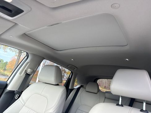 New 2026 Honda HR-V EX-L image 23