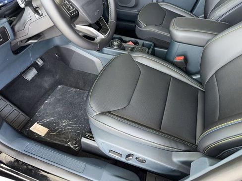 New 2025 Ford Maverick Lobo image 11