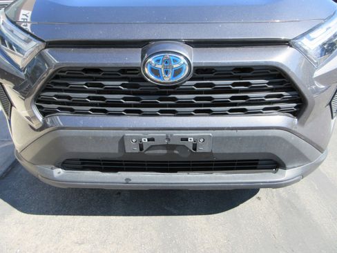Used 2024 Toyota RAV4 XLE AWD/4WD image 16