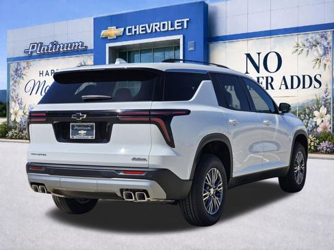 New 2026 Chevrolet Traverse LT FWD image 5