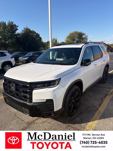 Used 2026 Honda Pilot Black Edition image 1