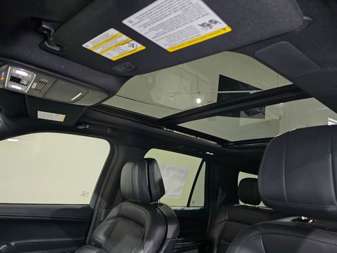 New 2025 Lincoln Navigator L Reserve w/ Jet Appearance Package image 20