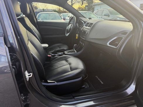 Used 2014 Dodge Avenger SXT w/ Rallye Appearance Group image 20