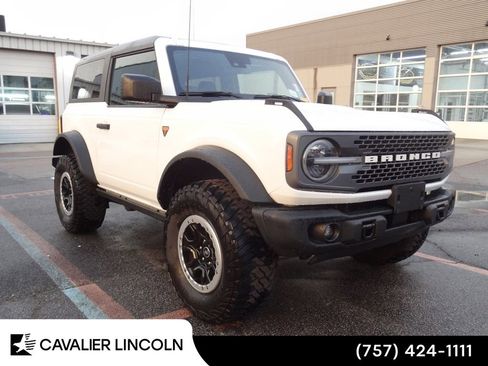 Used 2023 Ford Bronco Badlands w/ Sasquatch Package AWD/4WD image 1