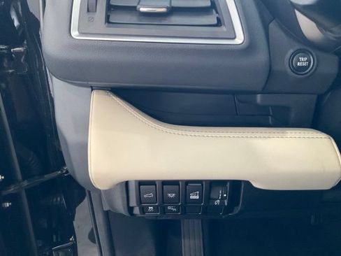Used 2021 Subaru Ascent Limited w/ Technology Package AWD/4WD image 10