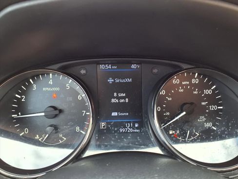 Used 2019 Nissan Rogue SV image 20