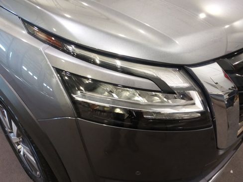 Used 2022 Nissan Pathfinder SL w/ Cargo Package image 28