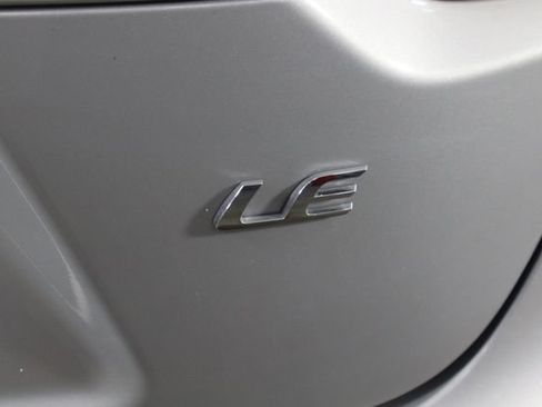 Used 2024 Toyota Corolla LE FWD image 38