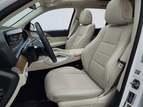 Certified 2023 Mercedes-Benz GLS 450 4MATIC image 13