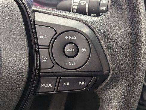 Used 2021 Toyota RAV4 XLE image 23