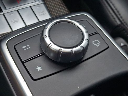 Used 2017 Mercedes-Benz G 63 AMG 4MATIC image 24