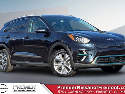 Used 2022 Kia Niro EX image 1