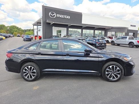 Used 2022 Volkswagen Jetta S image 6