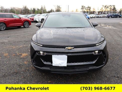 New 2026 Chevrolet Equinox EV LT image 2