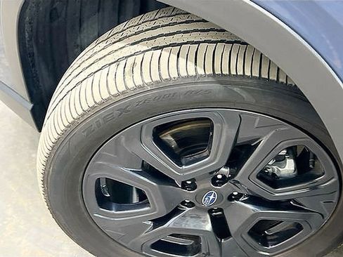 Used 2024 Subaru Ascent Onyx Edition image 34