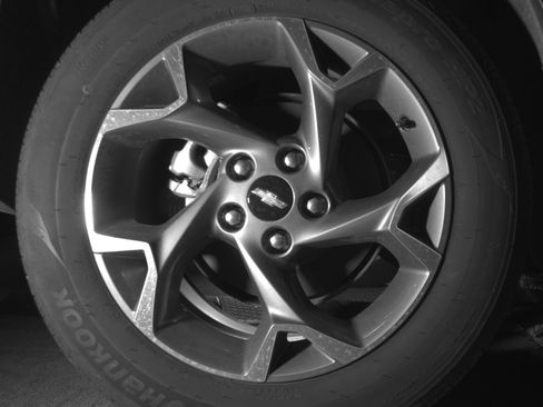 Used 2025 Chevrolet Trax LT FWD image 15