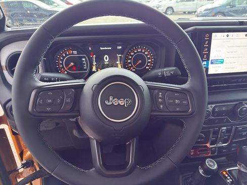New 2026 Jeep Gladiator Sport AWD/4WD image 16