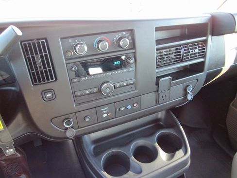 Used 2023 GMC Savana 3500 w/ Driver Convenience Package image 15