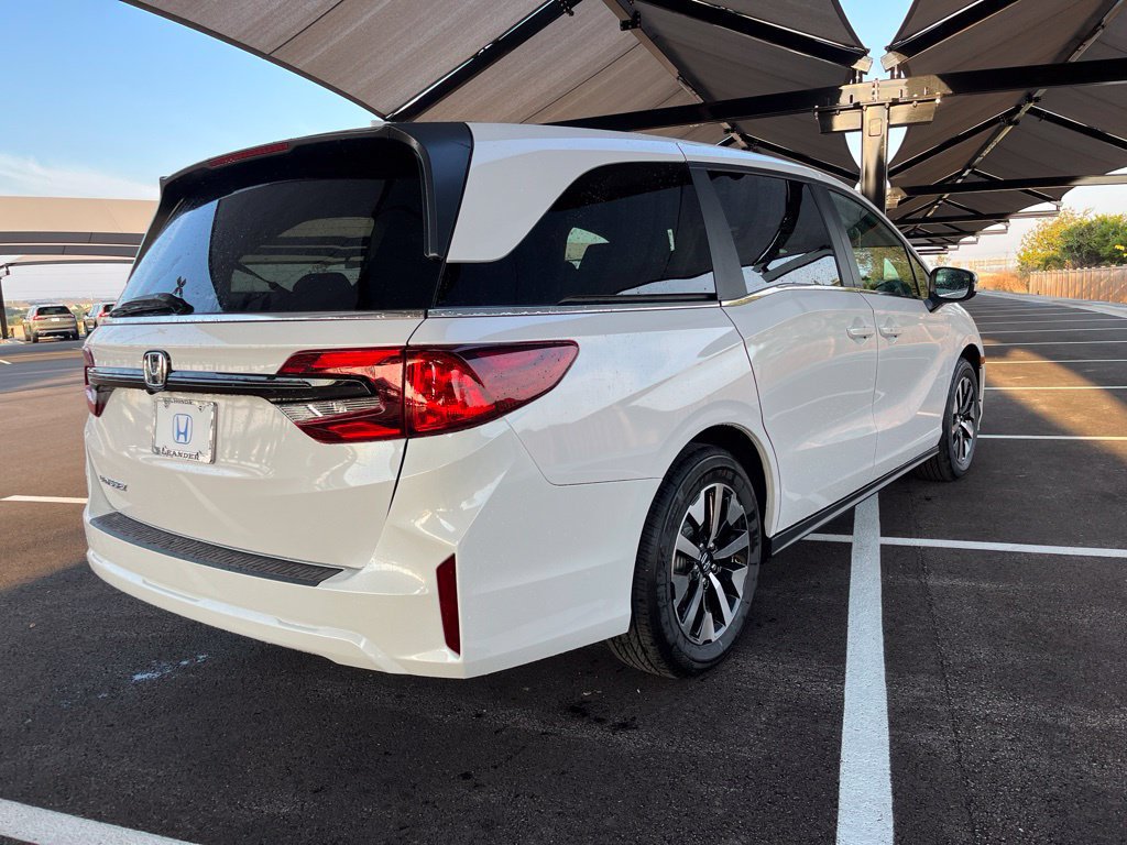 New 2027 Honda Odyssey EX-L image 3