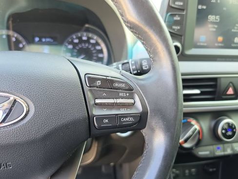 Used 2020 Hyundai Kona SEL FWD image 17